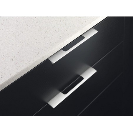Prof. ručk. Edge Urban razm. rupa 2 x 32 mm, dulj. 200 mm, alum., ef. nehr. čel.