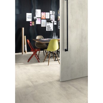 Egger NatureSense Aqua+ laminatni pod ELF637 Chromix bijeli, Paket 2,54m2, laminat