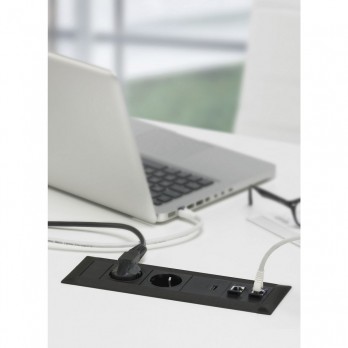 Ugradbena utičnica EVO-Line Frame Dock Data, crna