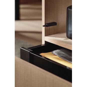 BLUM TIP-ON za vrata 956A1006 duga verzija s ublaživačem, karbon crna