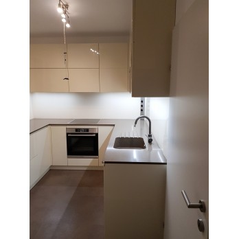 Kuhinja lakirani medijapan Silestone Iron Integrity