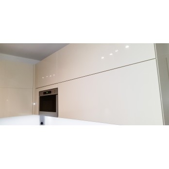 Kuhinja lakirani medijapan Silestone Iron Integrity