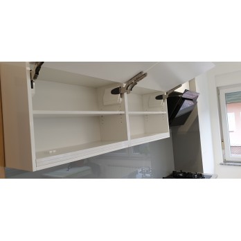 Kuhinja lakirani medijapan mat Silestone Kensho radna ploča